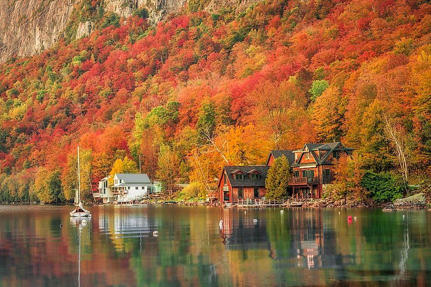 A view of Lake Willoughby and the fall foliage surrounding it in Vermont